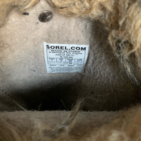 Sorel women’s boots - Picture 8 of 8